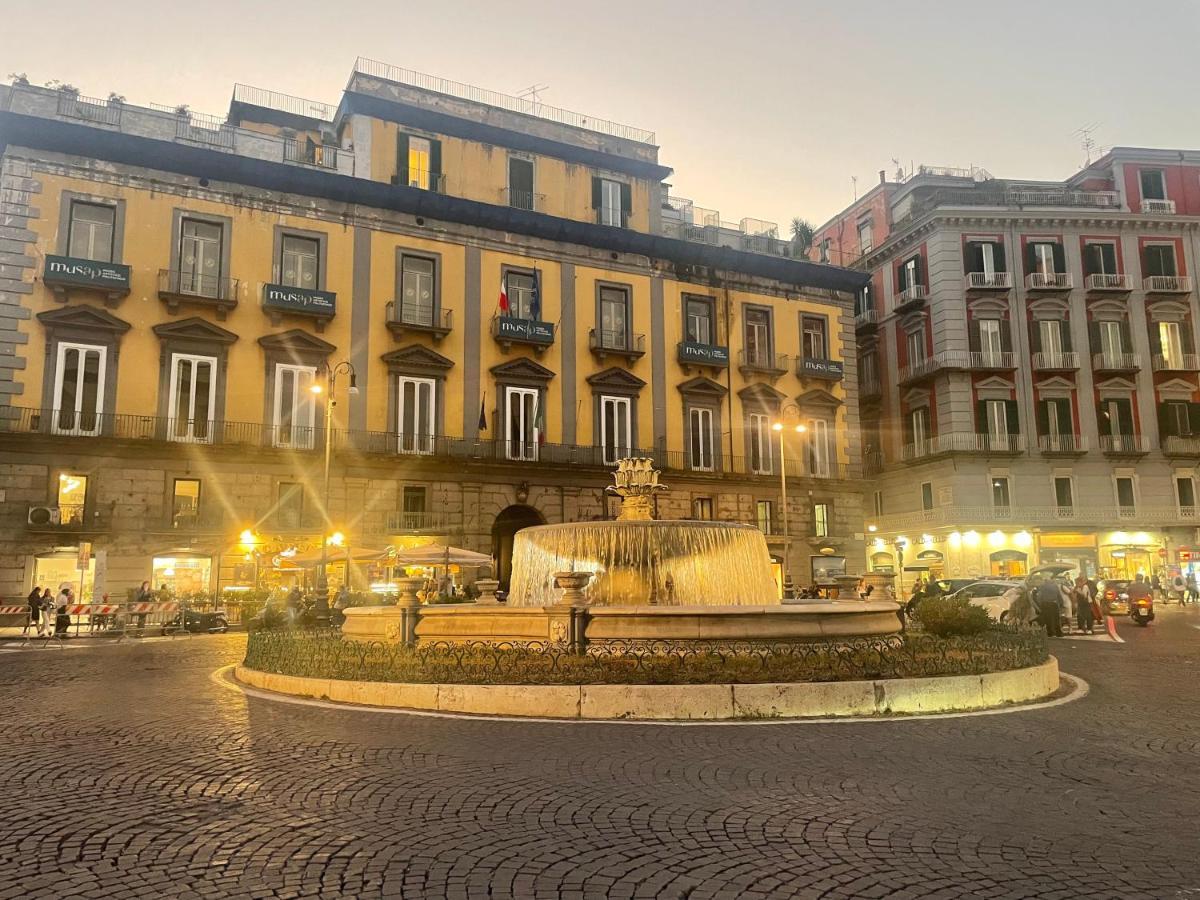 Casetta Piazza Plebiscito Neapel Exterior foto